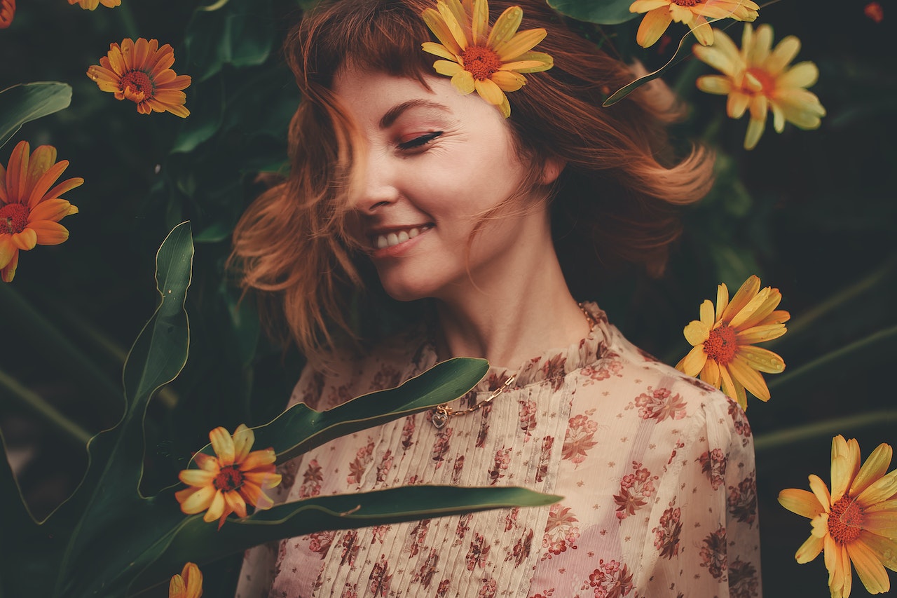 <strong>Tips for The Best Air-Dry Hair</strong> 1 pexels luizclas 1848471