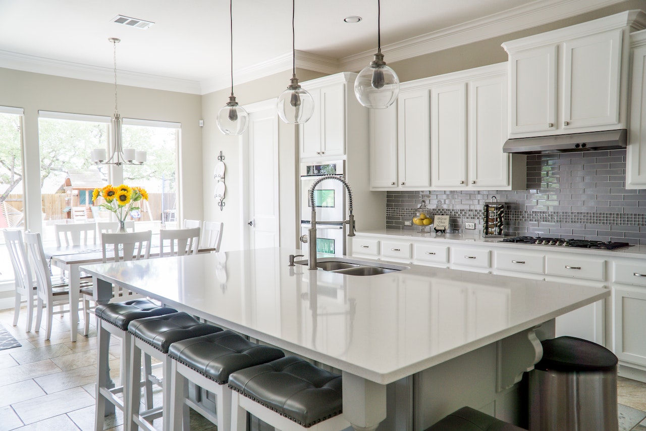 The Key Benefits of Installing Extractor Fans at home 1 pexels mark mccammon 1080721