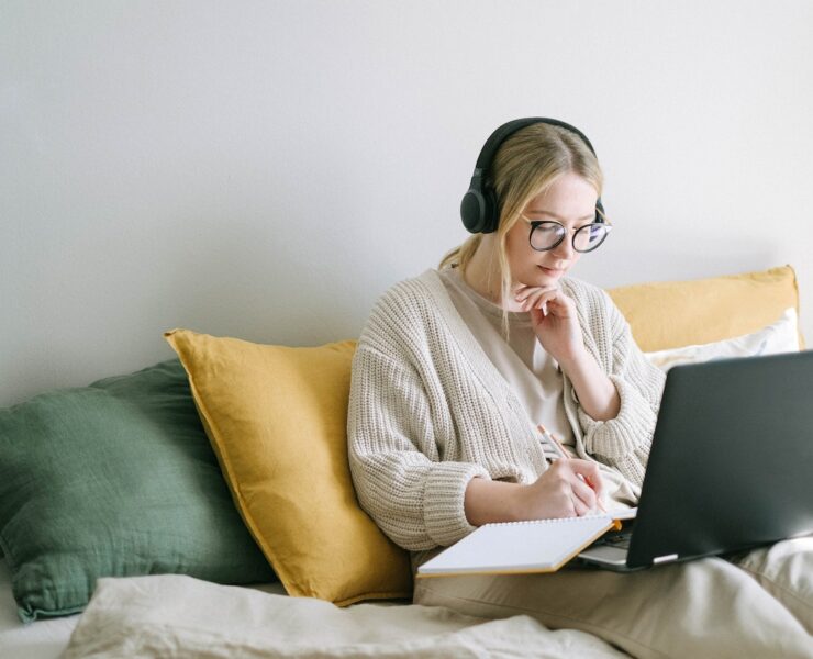 pexels ivan samkov 4458554