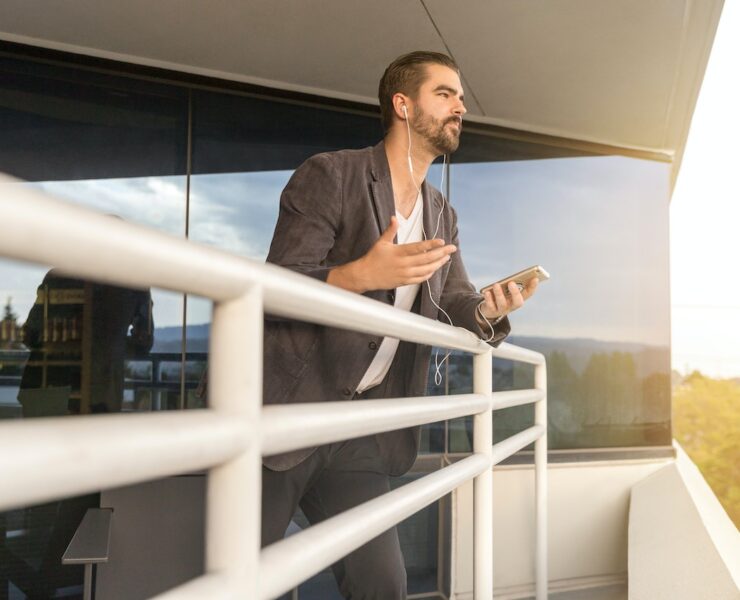 pexels linkedin sales navigator 1251851